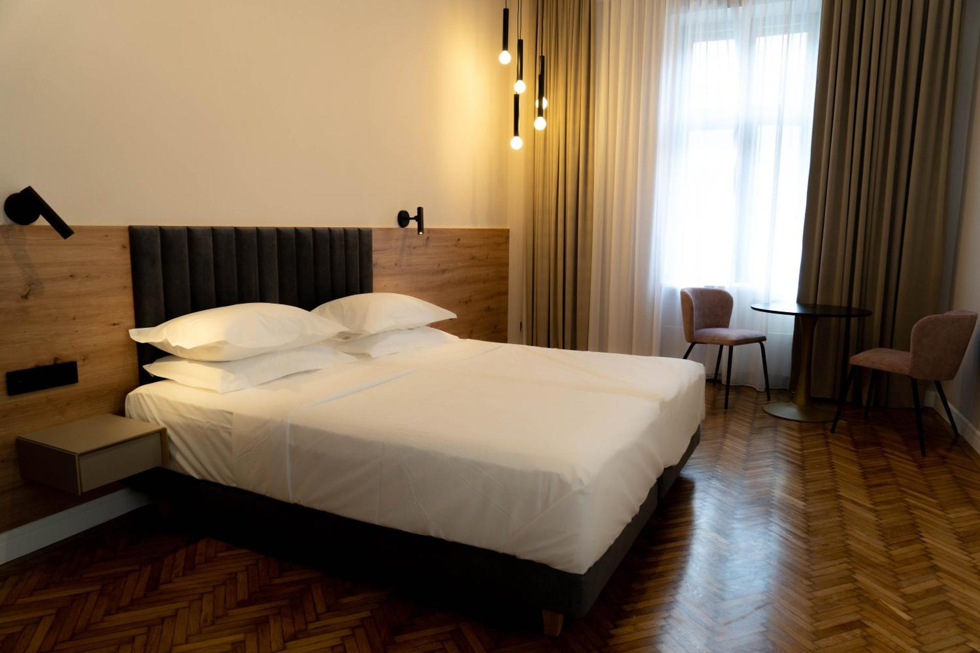 Bloom Downtown Suites Kluż-Napoka Zewnętrze zdjęcie