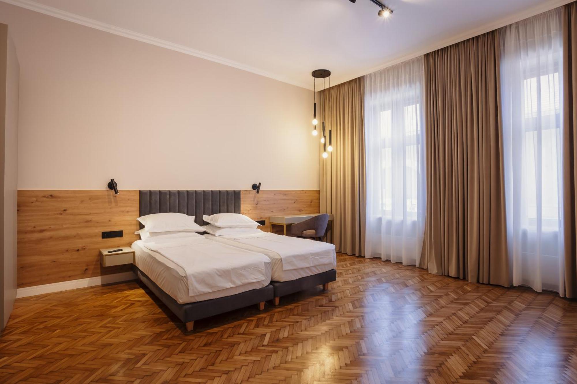 Bloom Downtown Suites Kluż-Napoka Zewnętrze zdjęcie